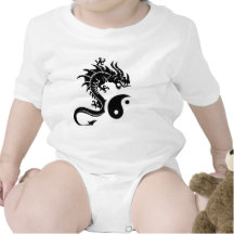 Yin und Yang mit Drache Strampelanzug