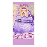 Yorkie en la impresión del arte de las lilas tarjeta fotográfica personalizada