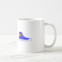 Zapatilla de deporte azul del baloncesto taza