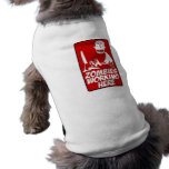 Zombis que trabajan aquí la camisa del mascota ropa macota
