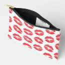 Buscar beso accesorios Para ella