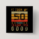 Buscar 50 cumpleaños chapas Para él