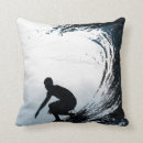 Buscar persona que practica surf cojines Océano