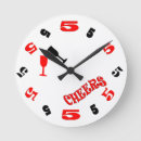 Buscar 5 en punto relojes de pared Barra