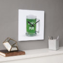 Buscar tréboles relojes de pared Día de san patricio