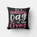 Buscar enfermera linda cojines Para todos