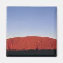 Buscar monolito imanes Uluru