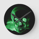 Buscar cráneo oscuro relojes de pared Halloween