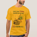 Buscar caja camisetas Afuera