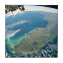 Buscar costa este azulejos Tierra