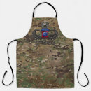 Buscar camo delantales Ejército