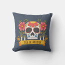 Buscar dia de los muertos cojines Flores
