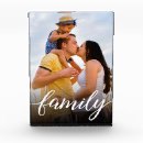 Buscar la tipografía bloques para fotos General y unisex