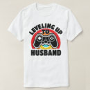 Buscar subiendo camisetas Cumpleaños