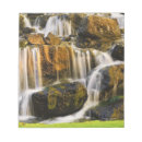 Buscar corriente del agua Cascada