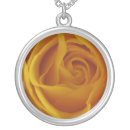 Buscar plata collares Foto