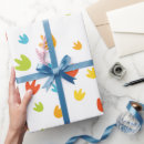 Buscar huellas del bebé papel de regalo Cualquier niño