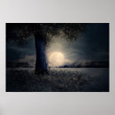 Buscar iluminado por la luna posters Azul