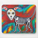 Buscar huesos perro de alfombrillas de raton Lindo
