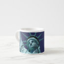 Buscar esculturas tazas Estatua