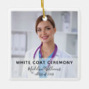 Buscar estudiante de medicina adornos Ceremonia del abrigo blanco