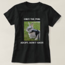 Buscar obedezca camisetas Policía