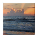 Buscar amanecer en la playa azulejos Nubes