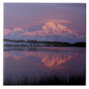 Buscar alpino azulejos Lago