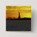 Buscar new york chapas Estatua