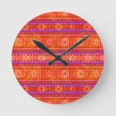 Buscar étnico relojes de pared Floral