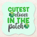 Buscar trébol de tres hojas posavasos Día de san patricio