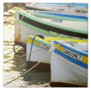 Buscar barcos de pesca azulejos Puerto