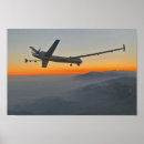 Buscar vehículos militares posters Uav