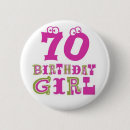 Buscar 70 años feliz chapas Botón