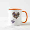 Buscar corazones y flores tazas Mariposas