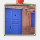 Buscar puerta de madera adornos Azul