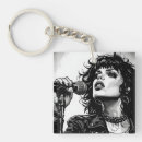 Buscar cantantes llaveros General y unisex