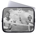 Buscar para tenis portatil protectores Blanco y negro