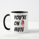 Buscar micrófono tazas En silencio