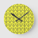 Buscar paz relojes de pared Amarillo