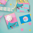Buscar patinaje sobre ruedas papel de regalo Rosa