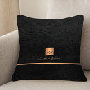 Buscar lujoso cojines Monogramado