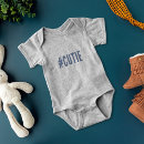 Buscar hashtag bebe ropa Cualquier niño