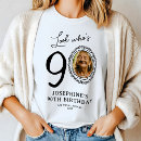 Buscar noventa camisetas Blanco y negro