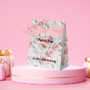 Buscar flores rosadas cajas para regalos General y unisex