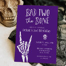Buscar huesos invitaciones Dos malos huesos