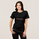 Buscar tres camisetas Para ella