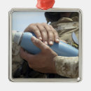 Buscar municiones adornos Día