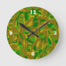 Buscar camuflaje relojes de pared Marrón