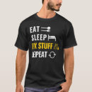 Buscar fijación camisetas Trabajador